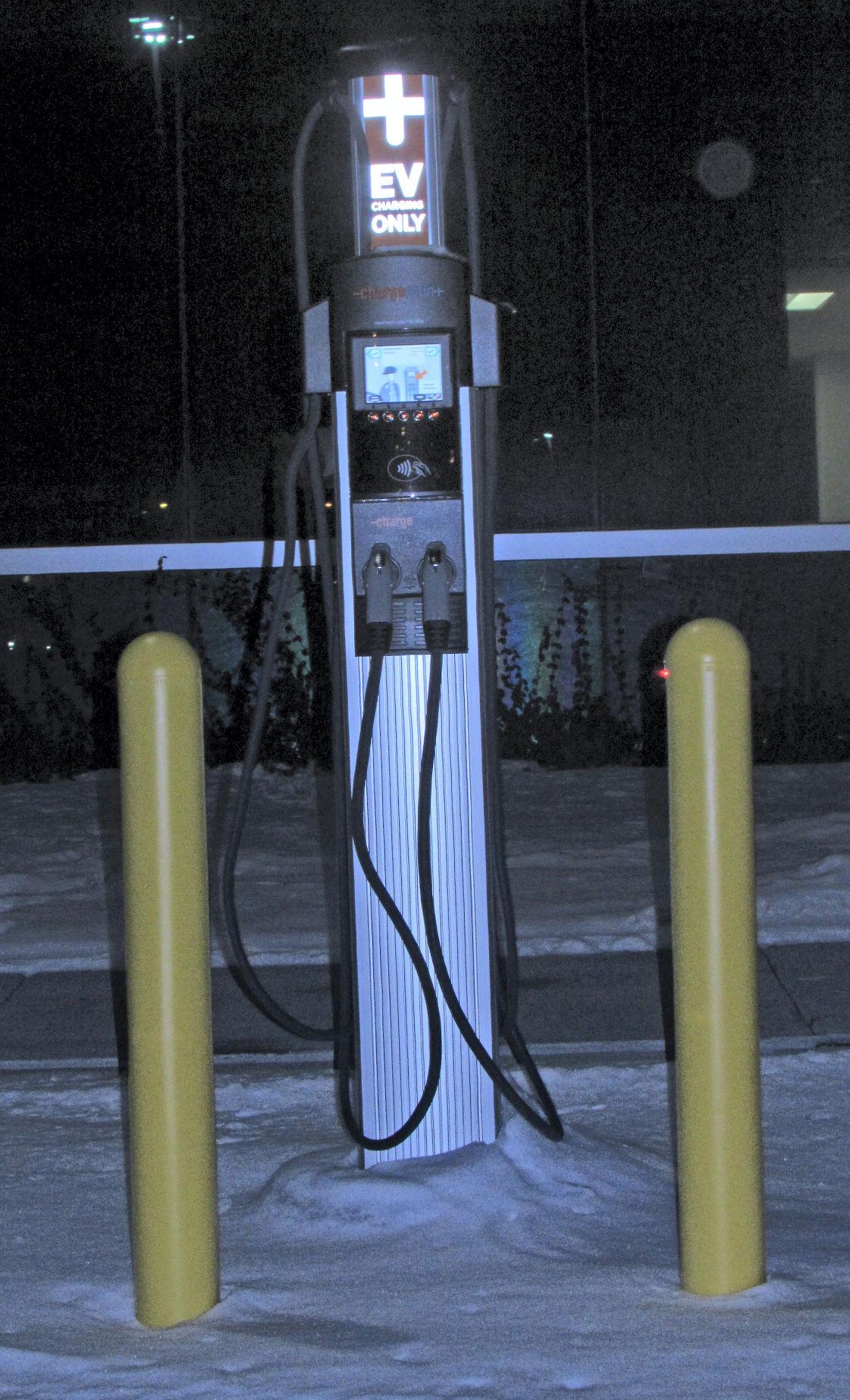 Bellevue University adds electric vehicle charging station