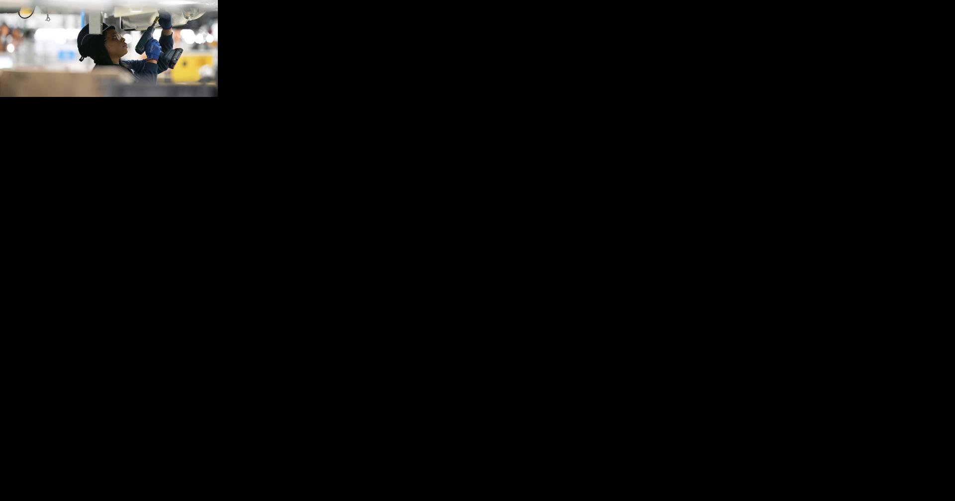 Job market stays robust