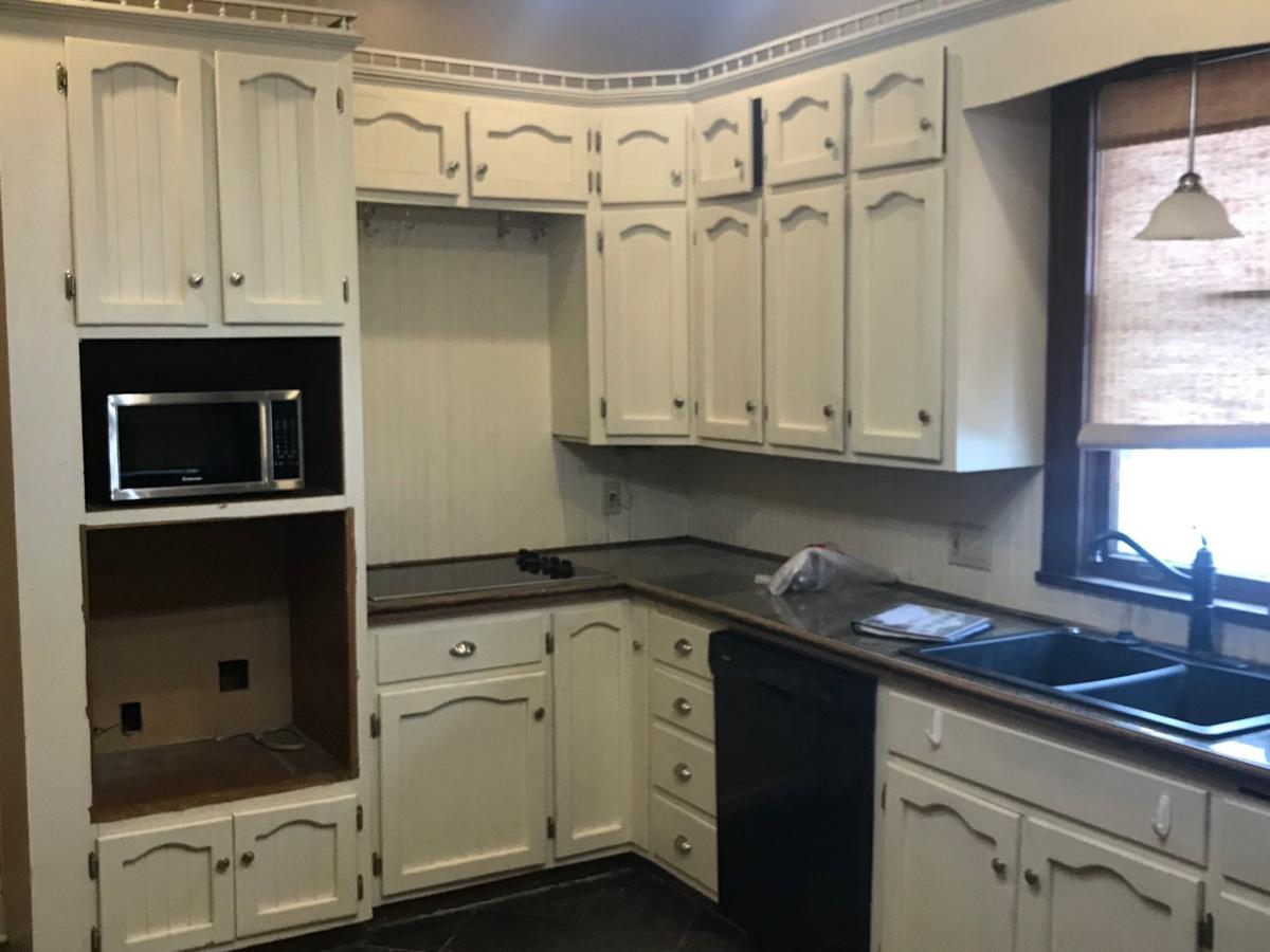 Sale of two historic houses in Omaha's Bemis Park neighborhood is