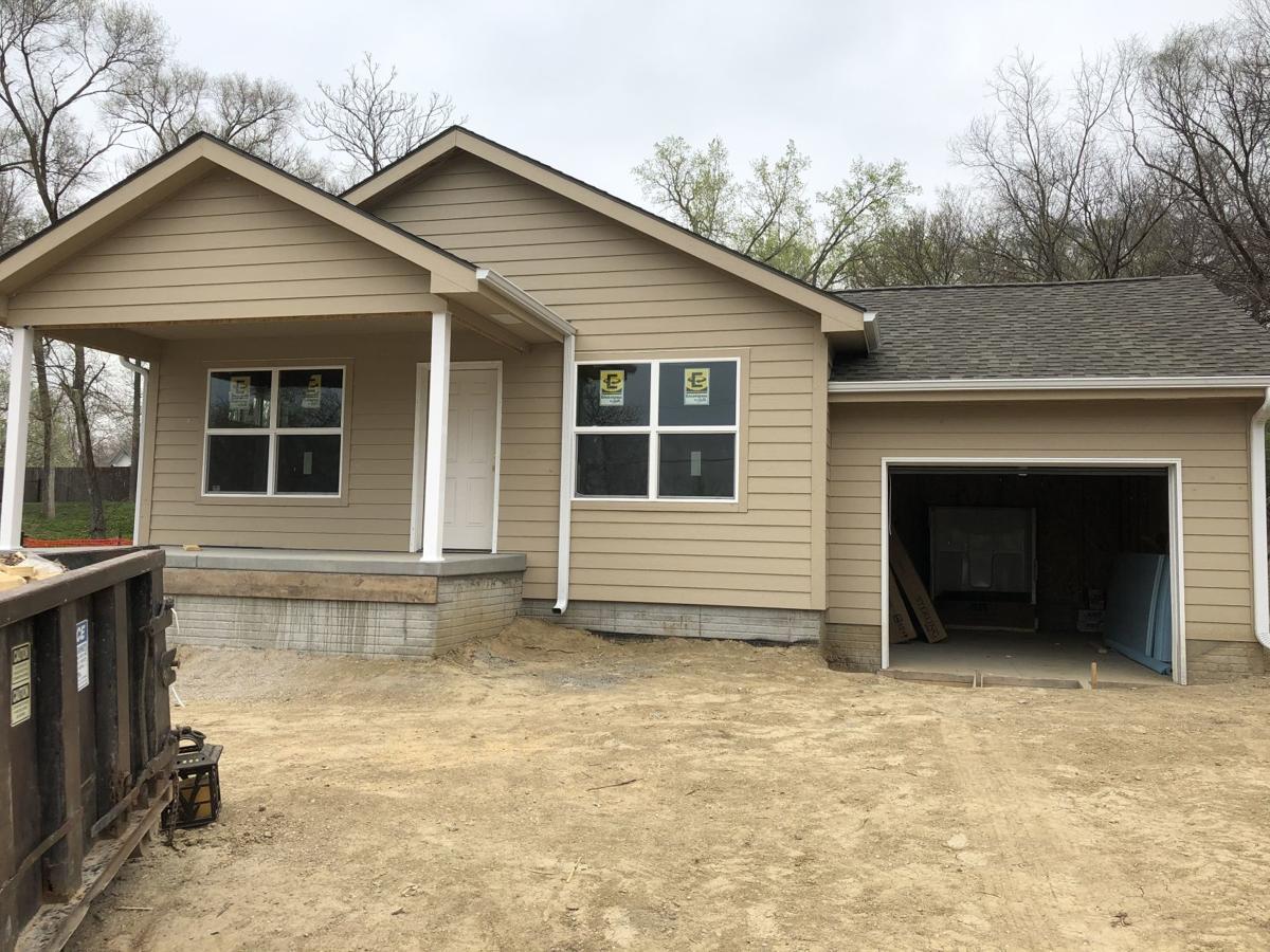 business-pays-workers-to-build-home-for-habitat-for-humanity-bellevue-leader-omaha