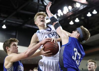 Bennington Gains Late Edge Against Lewis Central Ne Prep Zone