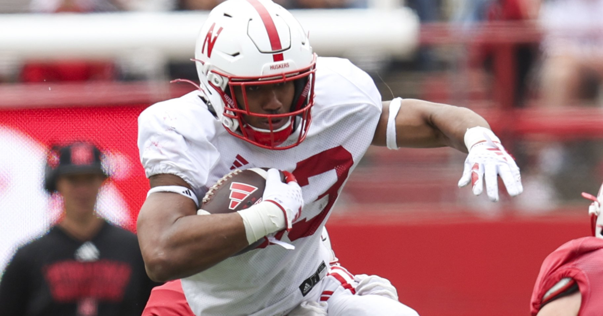 Trainingsbericht des Footballteams Nebraska: Transferback macht einen ...