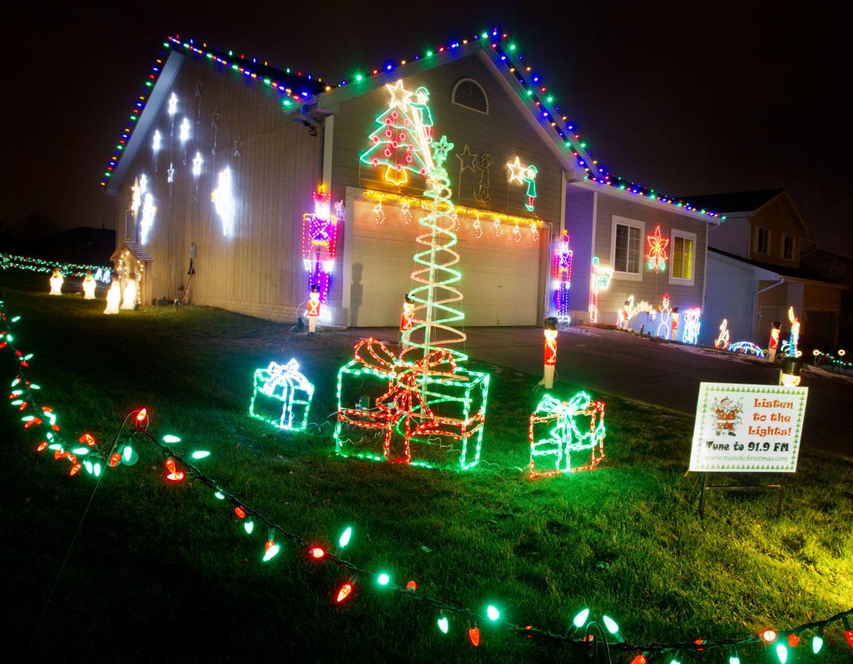christmas lights papillion ne 2020 2019 S Best Omaha Area Neighborhoods To See Holiday Lights Momaha Omaha Com christmas lights papillion ne 2020