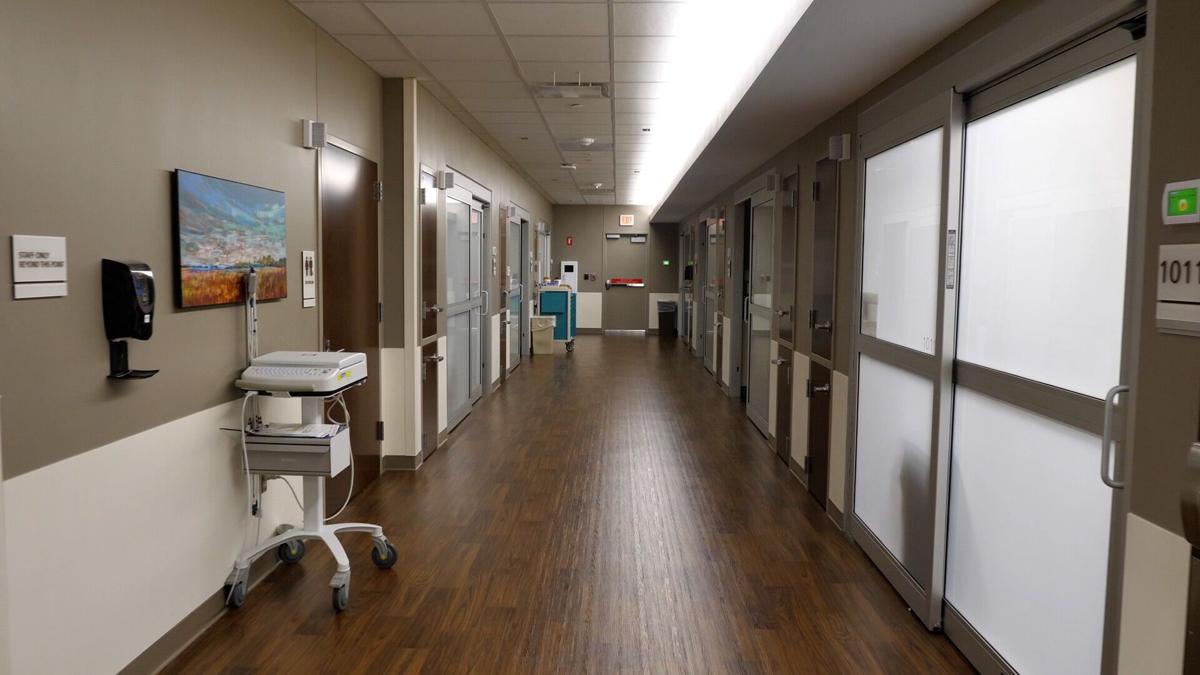 Omaha couple donate 5 million to North Platte hospital after treatment for spinal cord injury