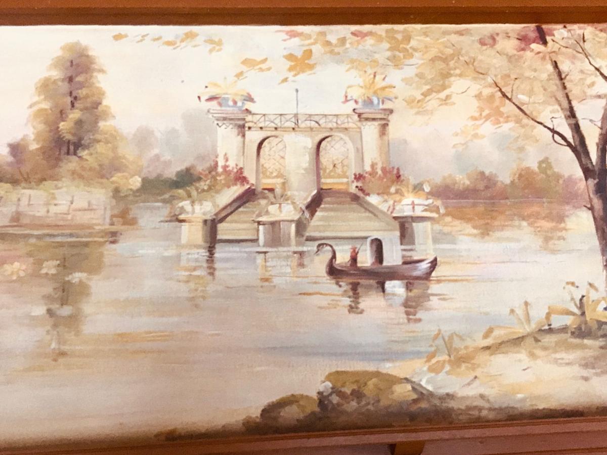 Sale of two historic houses in Omaha's Bemis Park neighborhood is