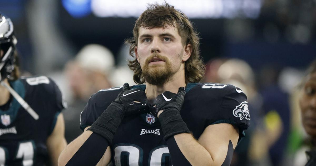 Blocking, toughness first got Jack Stoll on the field at Nebraska, and now with the Eagles