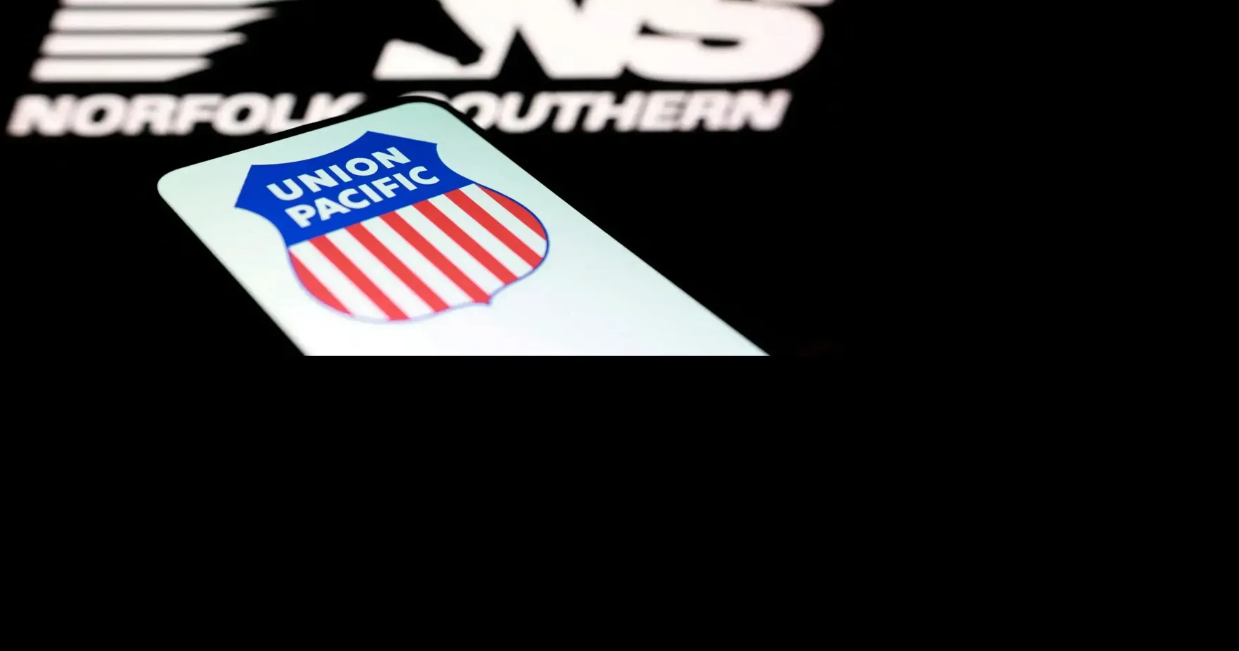 Nebraska business leaders, Gov. Pillen step up support for Union Pacific-led merger