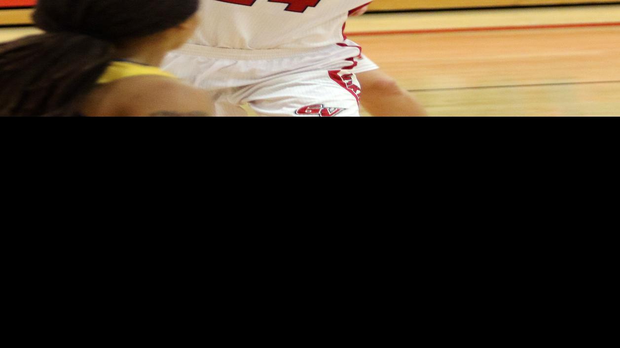 Midlands Roundup Grand View Senior Not Only Scores She Leads
