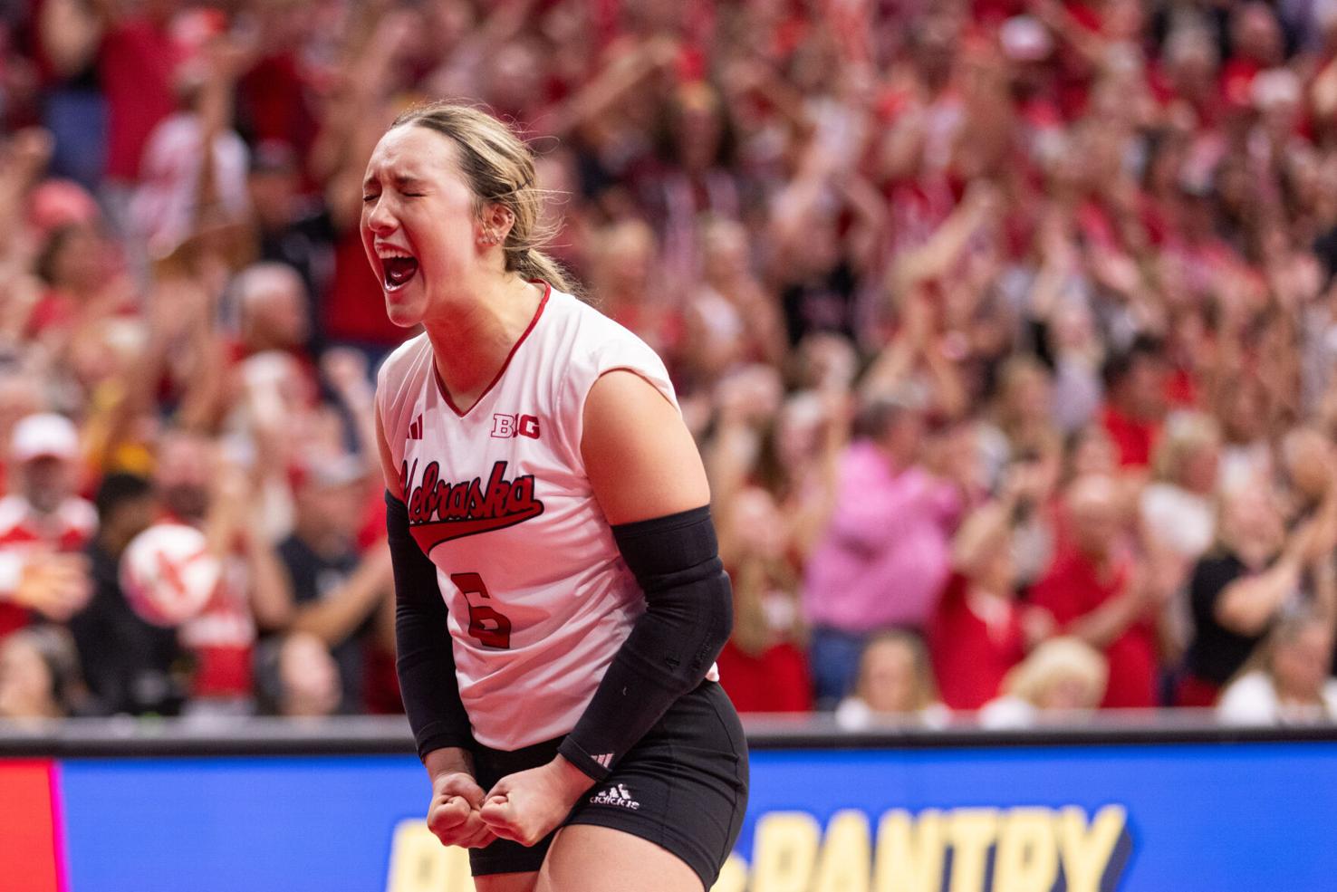 Live Nebraska volleyball vs. Wisconsin