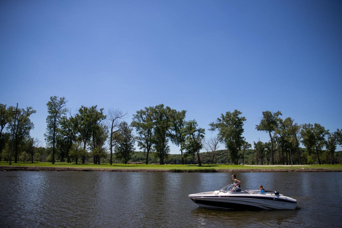 It S Peaceful Reopening Of N P Dodge Park Lures Boaters Back To Missouri River Local News Omaha Com