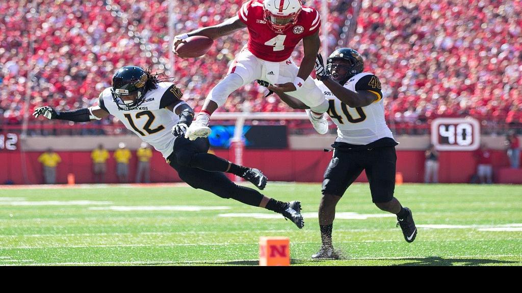 Uneasy Landing Huskers Miss Chances To Put Game Away But Hold