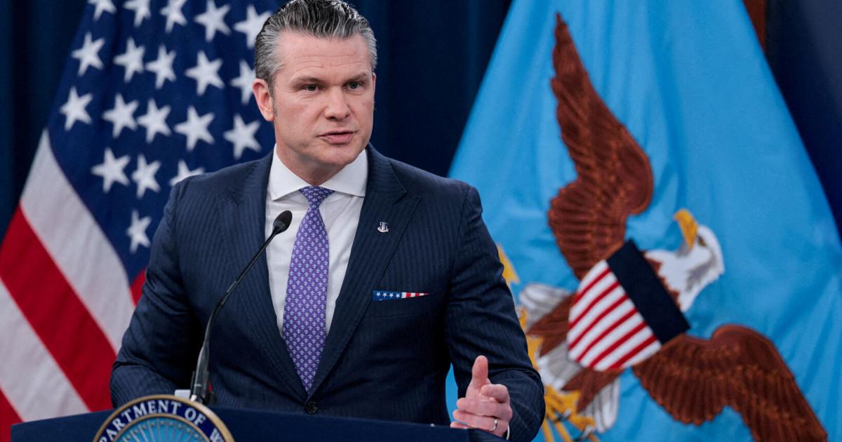 Pete Hegseth besucht die Offutt Air Force Base in Nebraska und lobt die ...