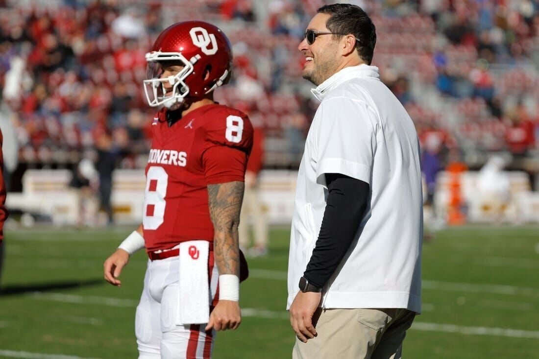 Former Oklahoma quarterback Dillion Gabriel announces transfer to