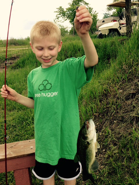 Lienkie Lombard, BOY FISHING