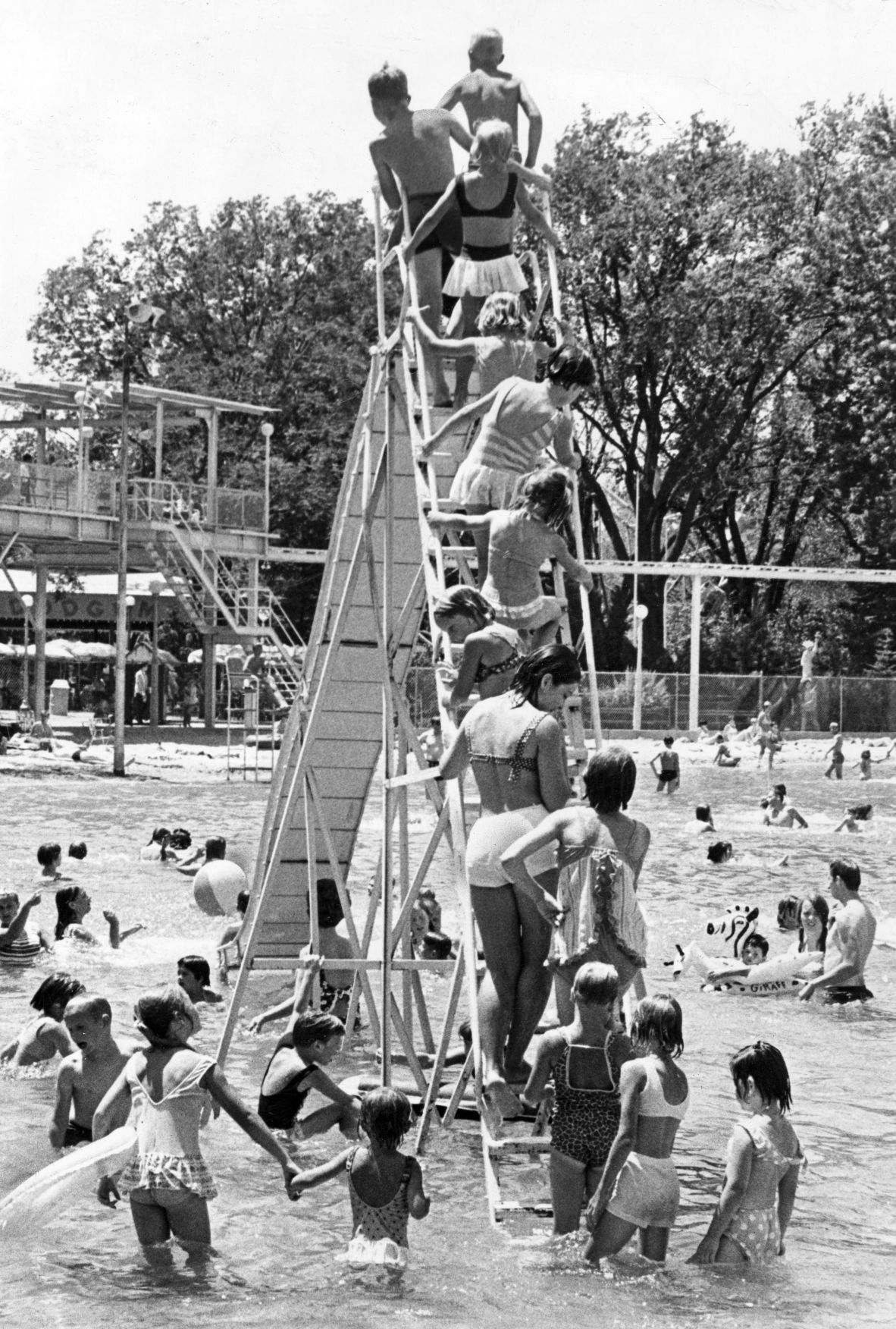 Photos: Peony Park swimming pool through the years