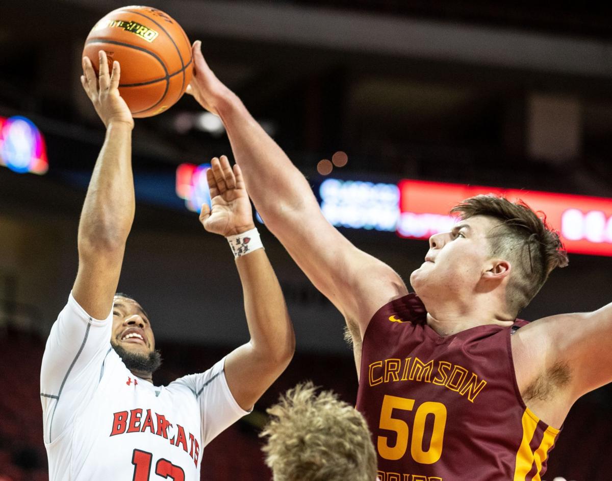 Class D 2 Humphrey St Francis Rolls Past Mullen To Advance To