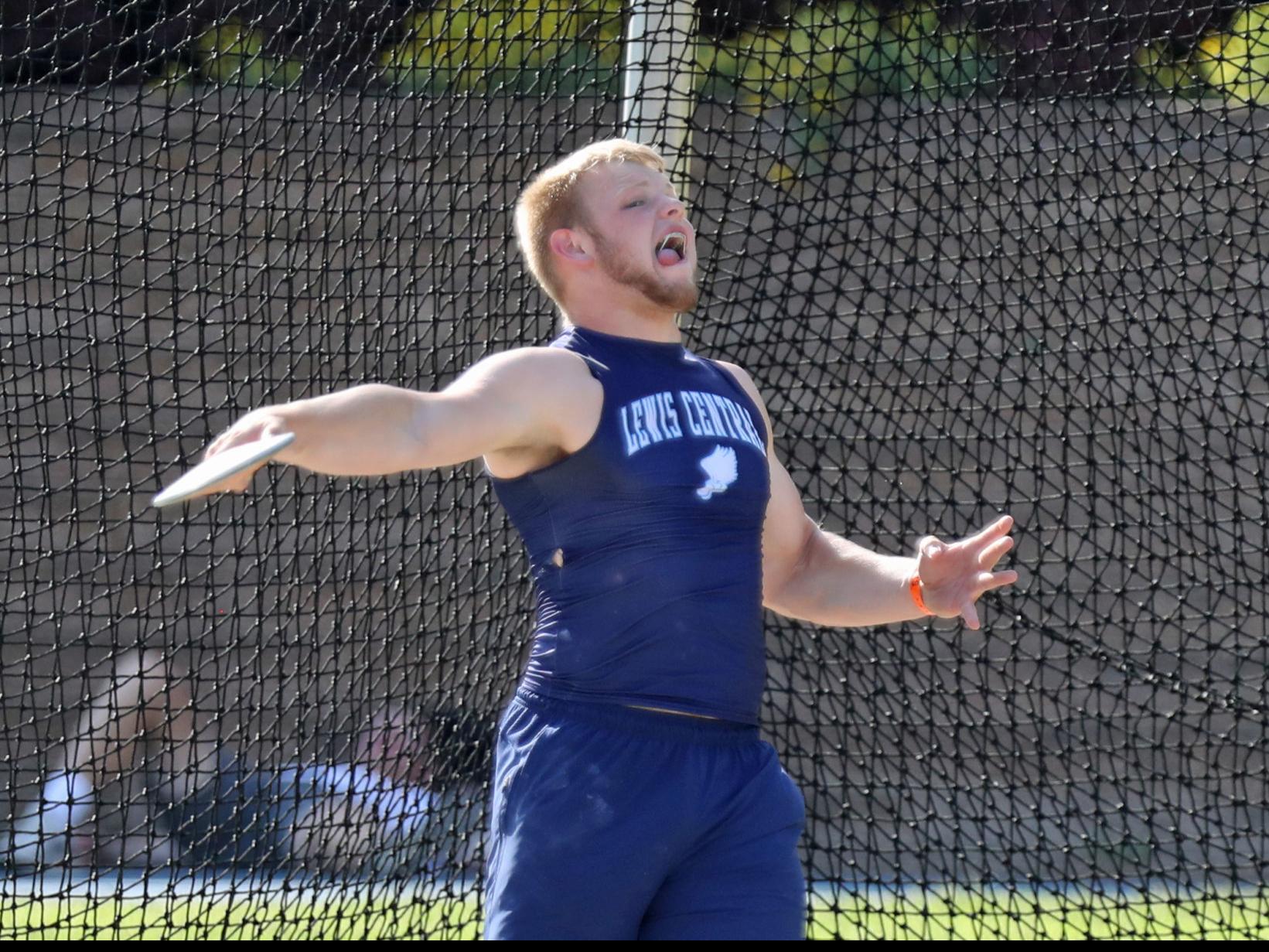 Class 4 A Lewis Central S Logan Jones Breaks School Discus Record