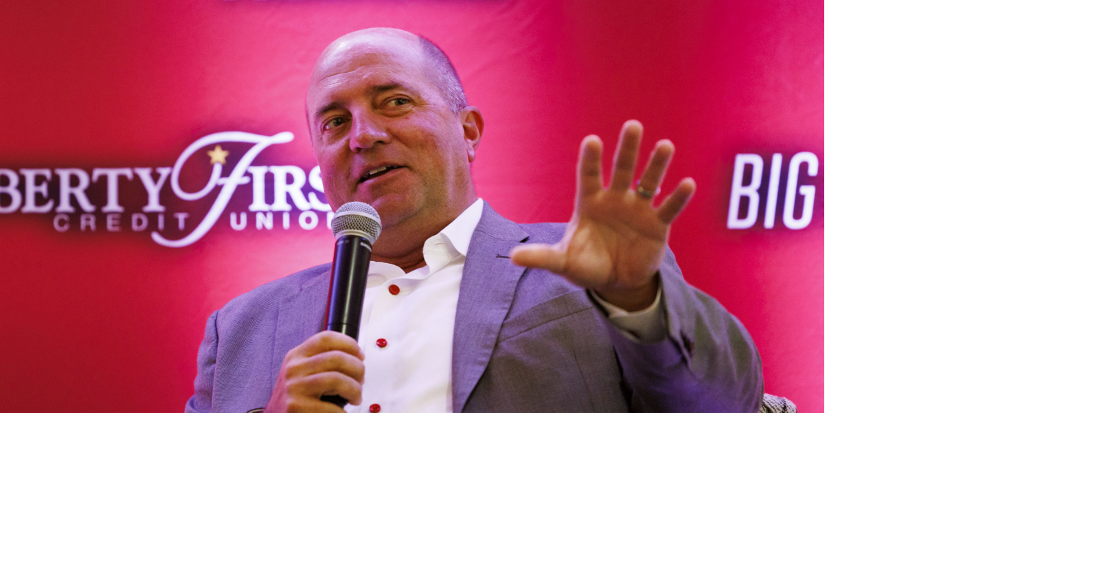 Troy Dannen erläutert den Ansatz der Einnahmenbeteiligung nach dem Motto ...