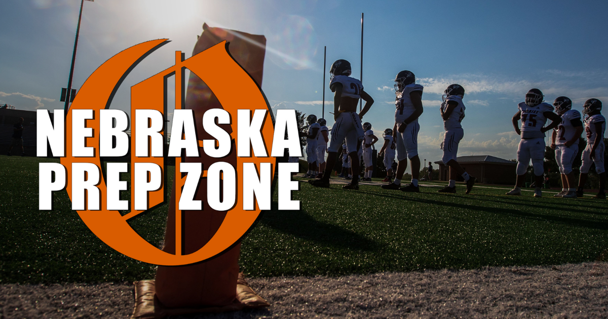 Highschool-Notizen: Norfolk Wide Receiver Kaisen Jones wirft einen ...