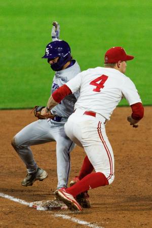 042826-owh-spo-nubbc-nf-53