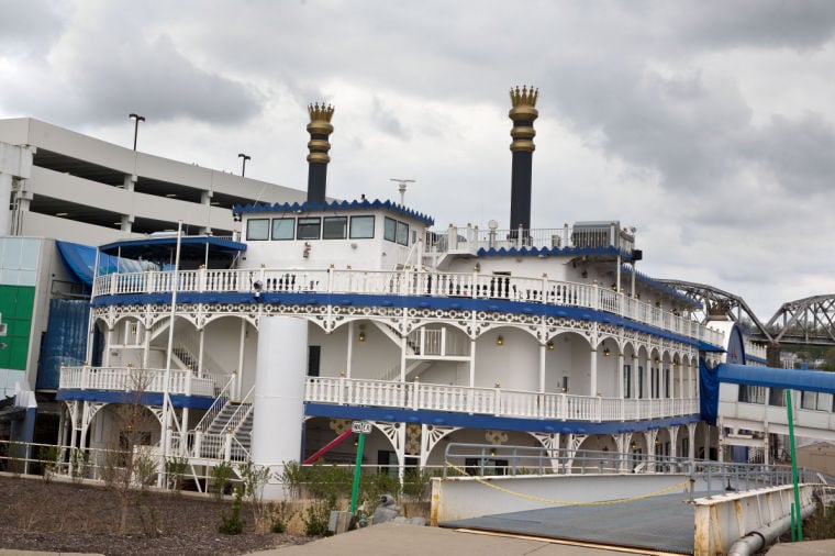 Harrah's: Scrapping Bluffs gambling boat, moving ashore ...