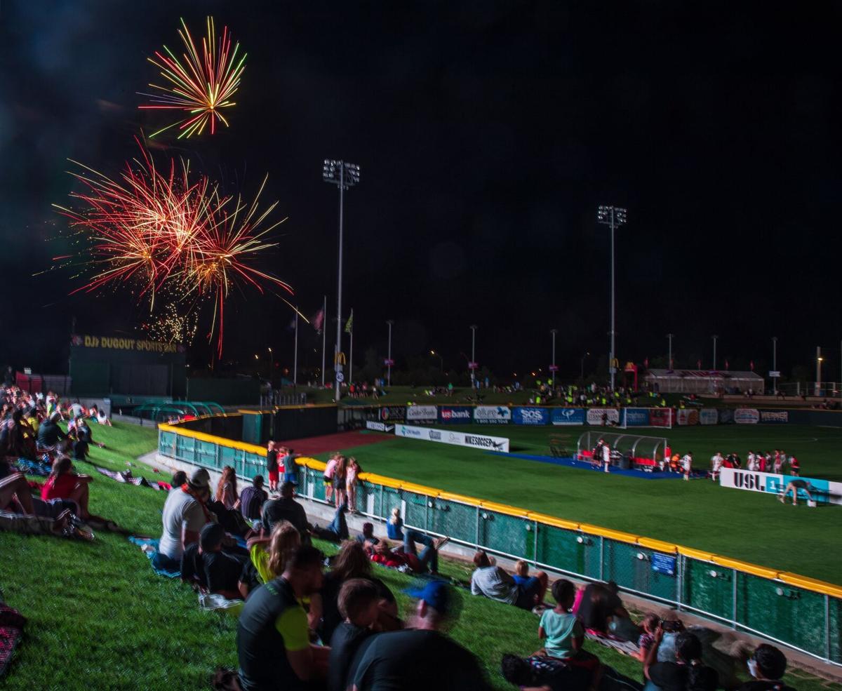 070521-owh-new-fireworks-zl1 (copy)