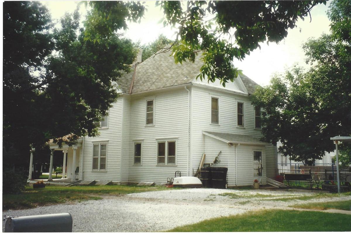 It took 2 decades, but couple restored one of Wahoo's oldest homes to