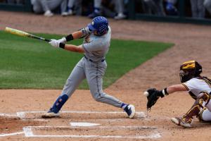 053026-owh-spo-ncaabase-nf-17.JPG