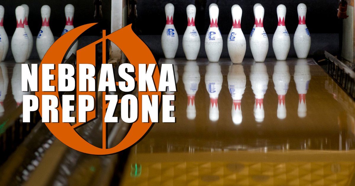 Bowler Ac Perfect day: Two high school bowlers roll 300 games at the same time