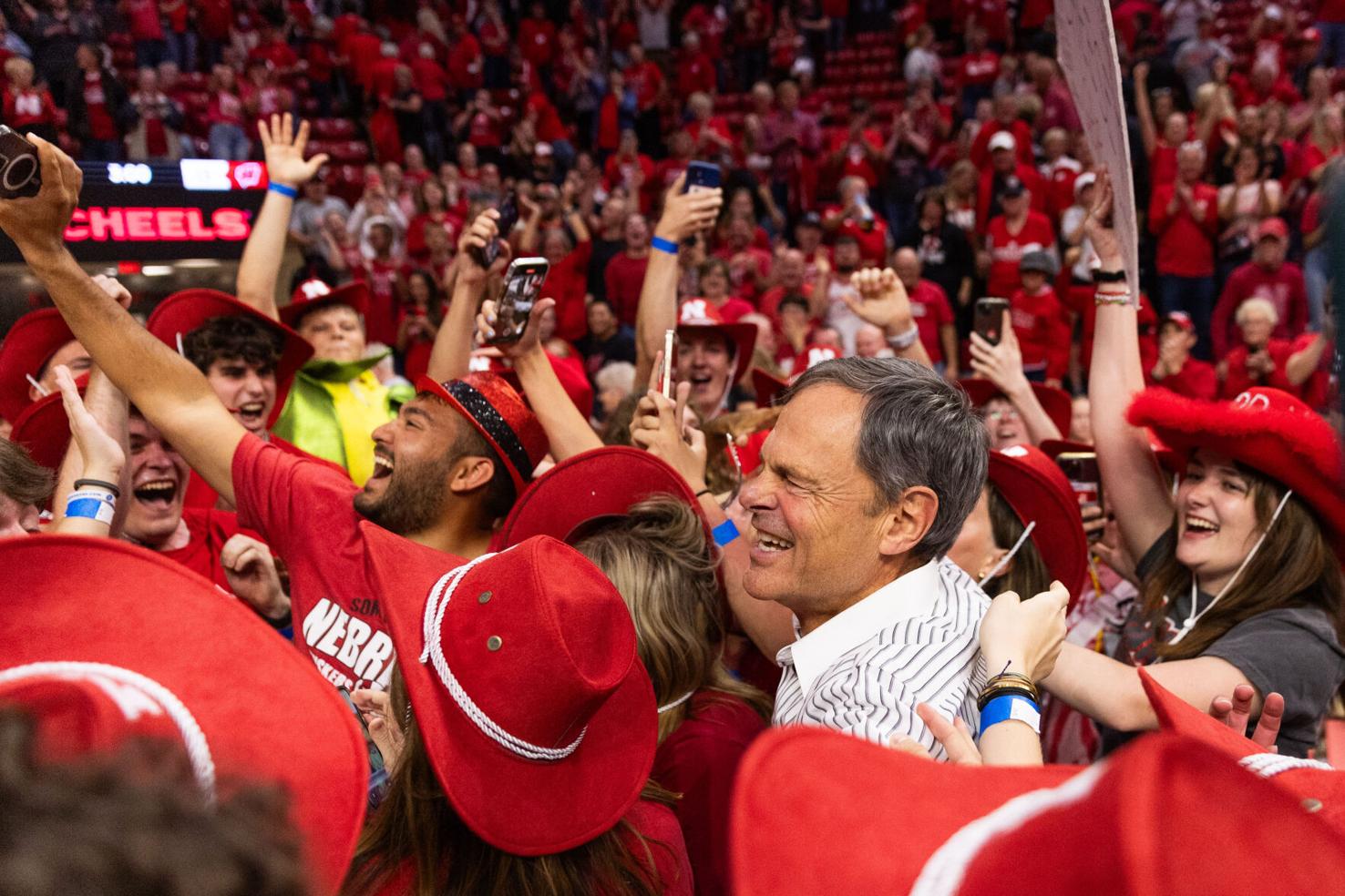 Live Nebraska volleyball vs. Wisconsin