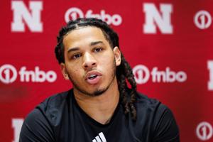 080426-owh-spo-huskerfb-nf-09