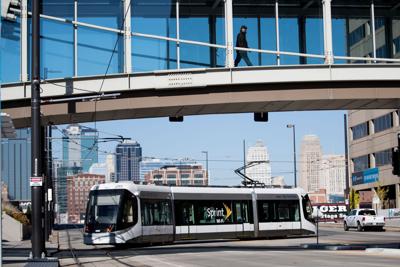 Time to stop arguing over streetcar - Milwaukee Business Journal