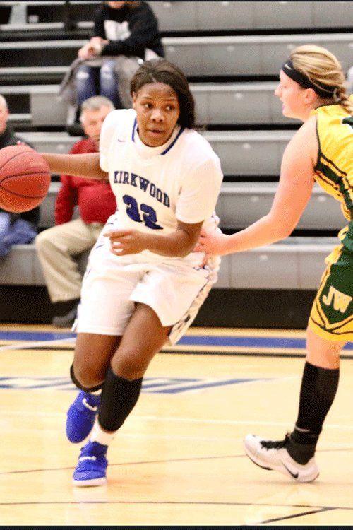 Ducey Nebraskans Simone Goods And Deleyah Harris Lead Kirkwood To