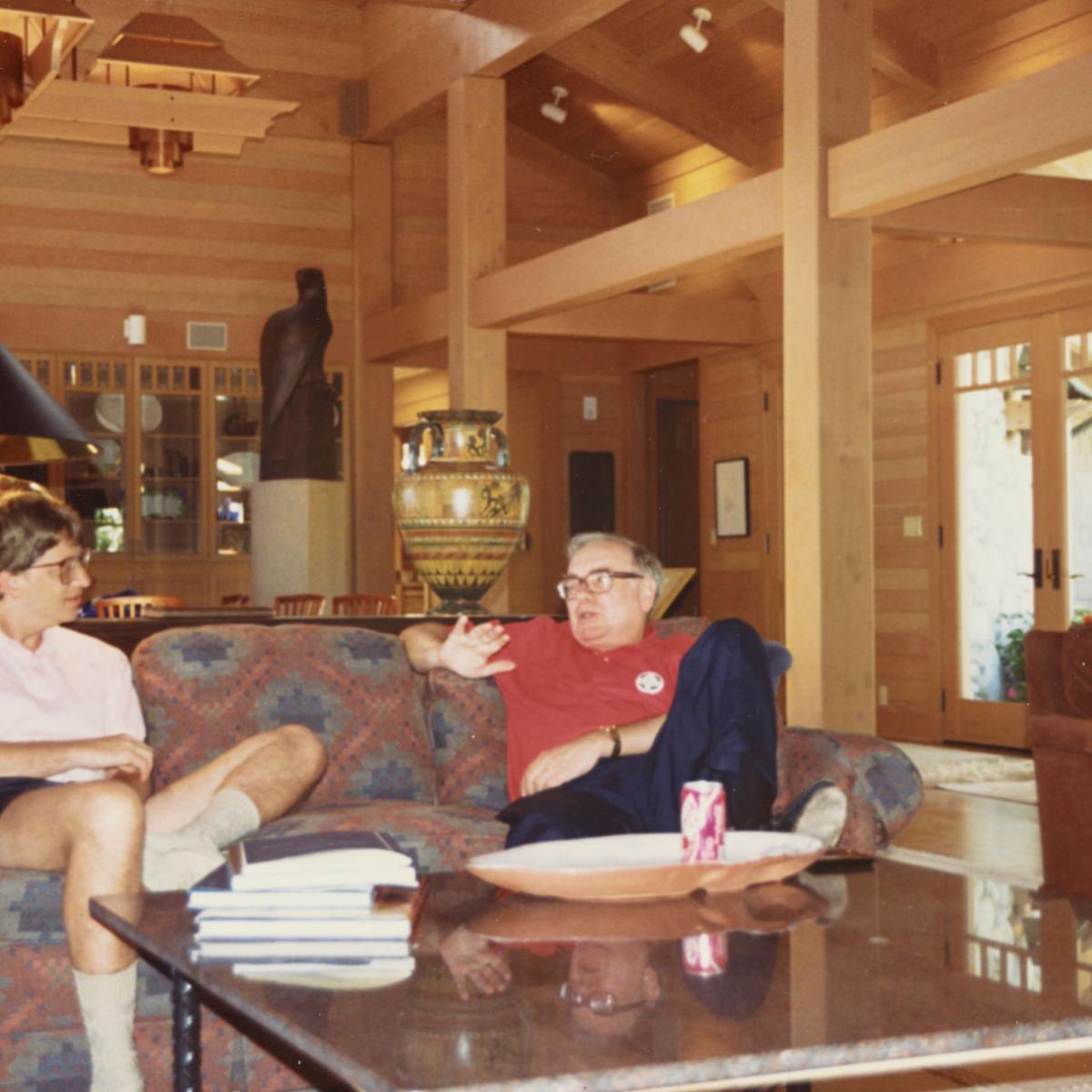 During 25 Years Of Friendship With Buffett Bill Gates Says