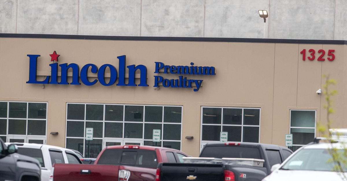 Second Worker At Fremont Chicken Plant Dies Of Covid 19 Live Well Nebraska Omaha Com