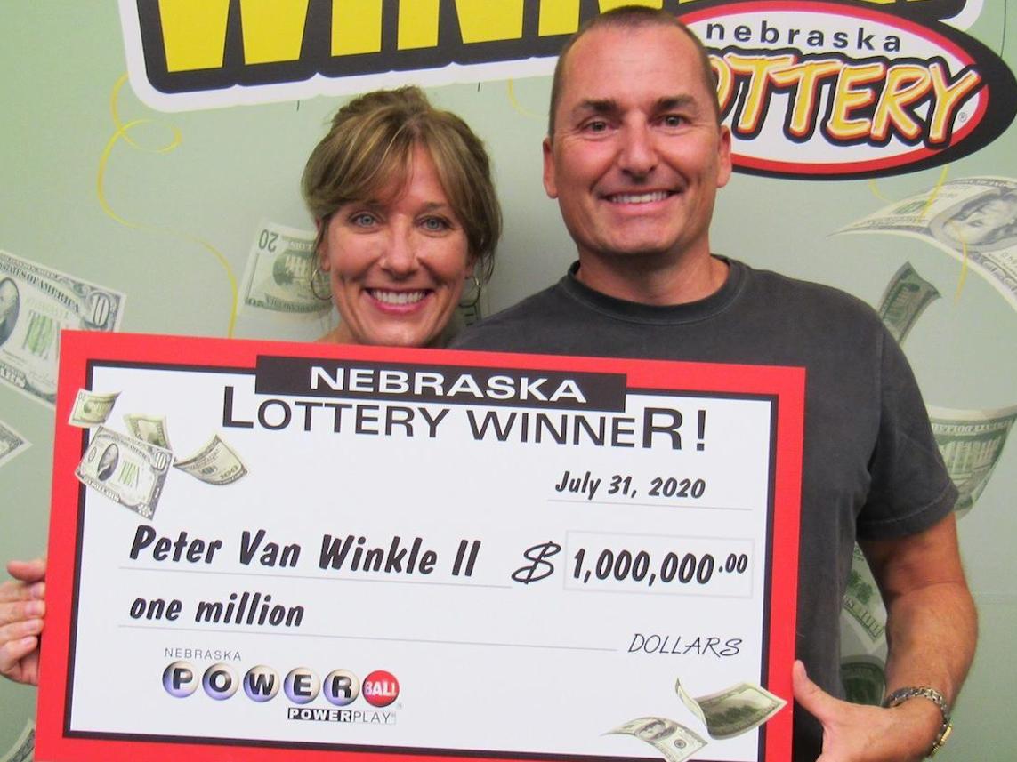 Grand Island Woman Visualizes Family Winning Powerball Jackpot Then Gets 1 Million Omaha State And Regional News Omaha Com