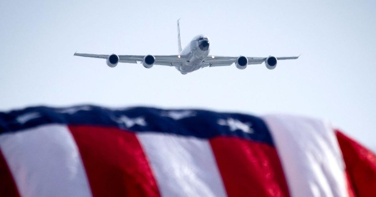 Fischer, STRATCOM tout $9M boost to electronic warfare project at Offutt