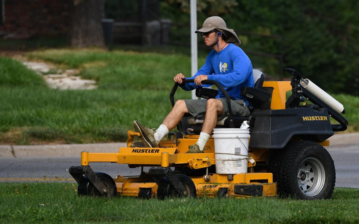 Powerade, frequent breaks What outside workers do to beat
