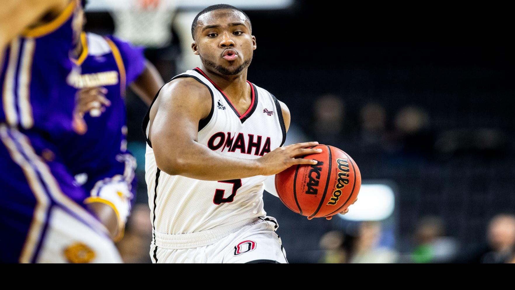 Nearly Half Of Uno Basketball S Roster Is From Mavs Hottest