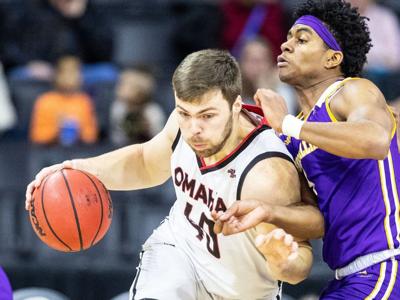 Uno Basketball S Matt Pile Named First Team Academic All American
