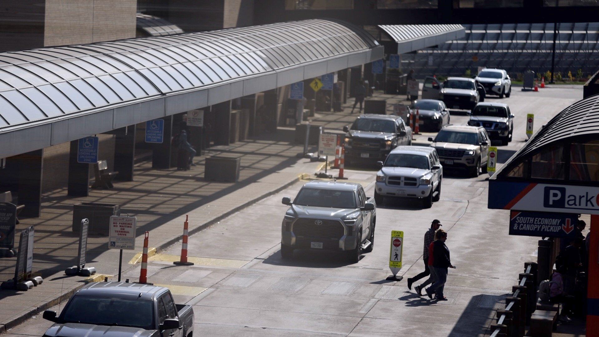 Omaha s Eppley Airfield temporarily changing pick up drop off location