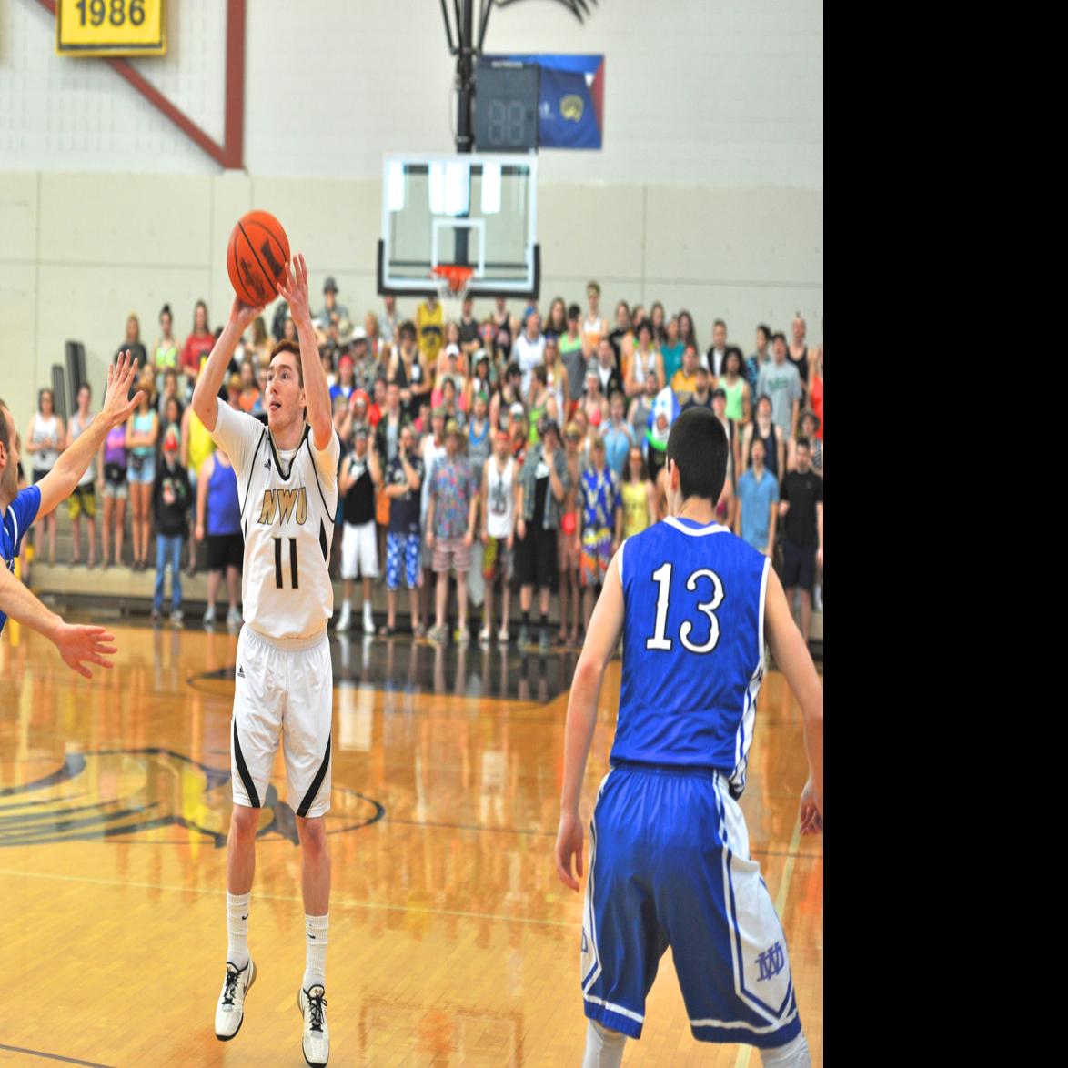 Former Nebraska Wesleyan Star Trey Bardsley Headlines Chargers