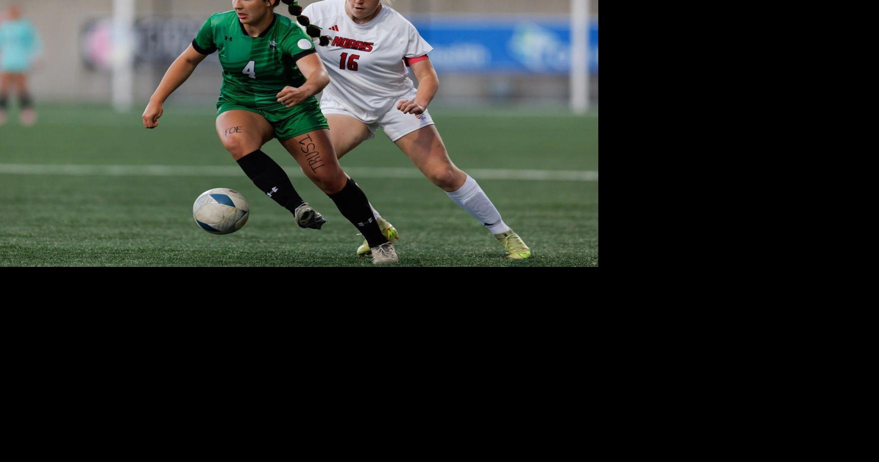 Coach's daughter kicks off scoring in Skutt state soccer win