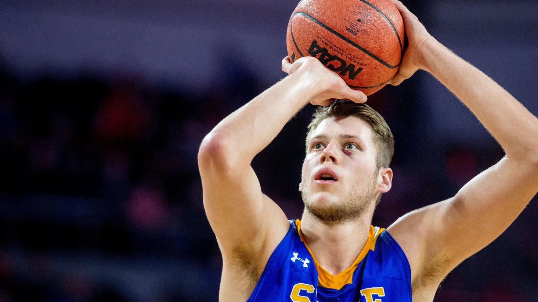 30 Nebraskans Appear On Division I College Basketball Rosters To