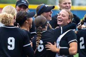 091626-owh-spo-metrosoftball-cm-02.JPG