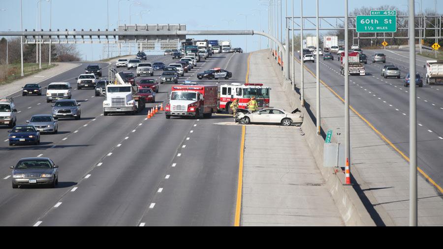 1 person critically injured in 2-vehicle crash on I-80 | Local | omaha.com