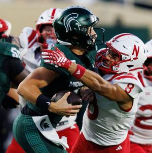 092726-owh-spo-huskermain1