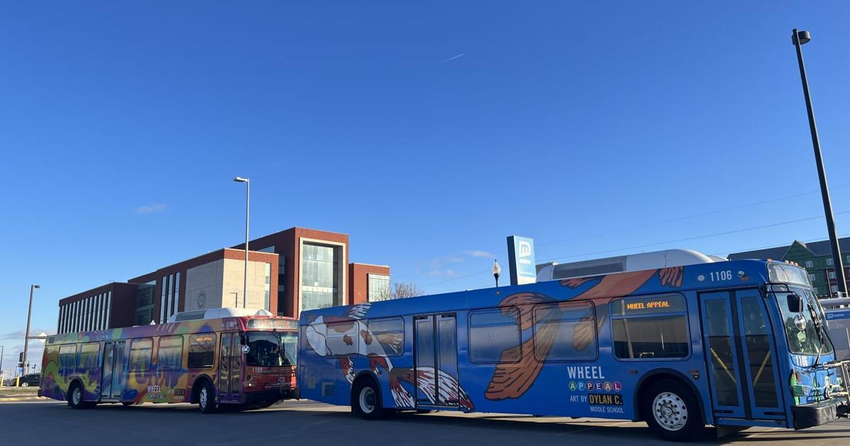 Metro Omaha unveils buses displaying student art