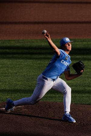 061226-owh-spo-cwsgametwo-08.JPG