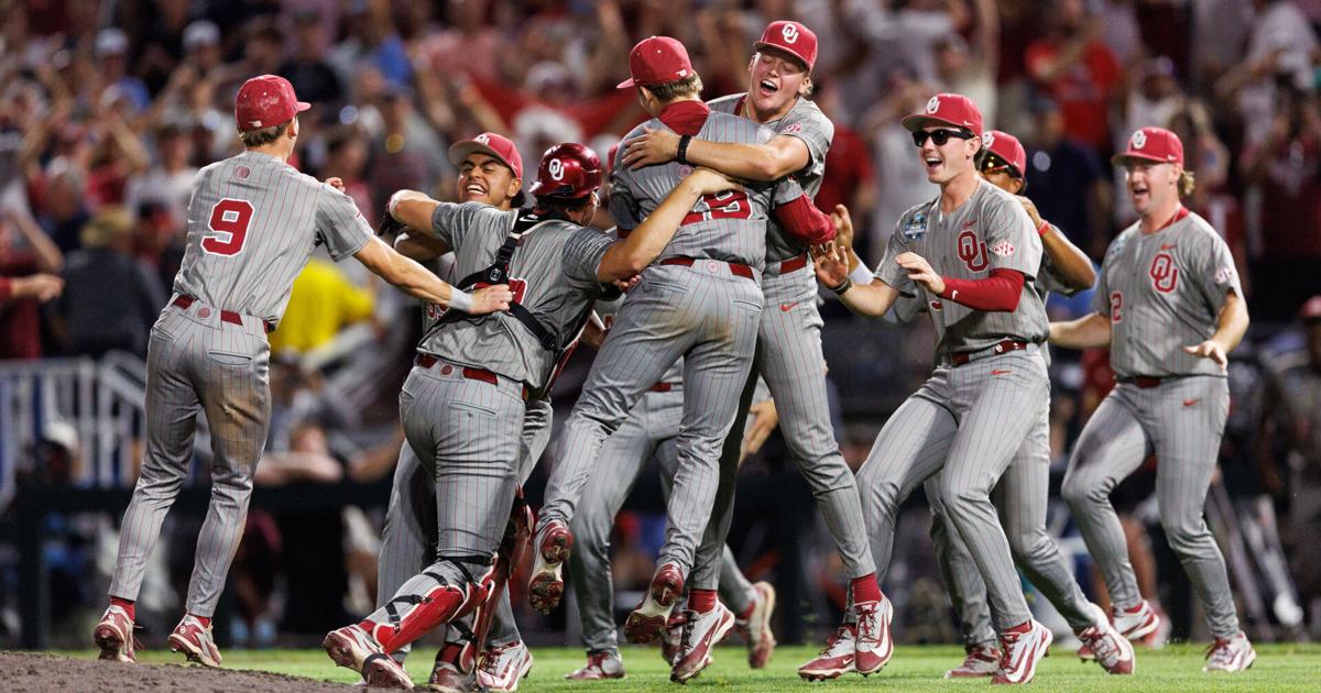 Photos: 2026 College World Series championship Game 3